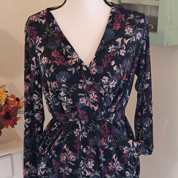 BCBGeneration Soft Knit Floral Dress. Dark Academia,  Romcom, Dark Floral - Picture 3 of 12